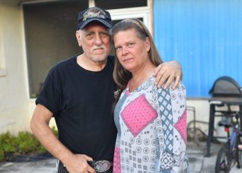 Bunici din SUA renunță la pensie pentru a-și crește nepoții