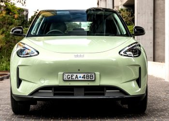 Geely va produce mașini electrice într-o uzină Ford din Spania