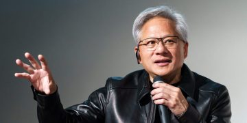 Jensen Huang: AI elimină sarcini, nu locuri de muncă