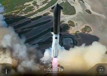 Starship a lansat pentru prima dată sateliți Starlink în al 13-lea test