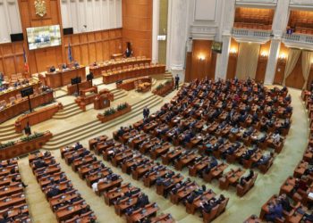 Legea decarbonizării, la vot final: Pîslaru cere respingerea amendamentului PSD-AUR