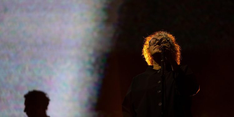 Massive Attack, interdicție permanentă în Singapore după un steag palestinian