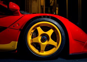McLaren F1 GTR al lui Nick Mason, vândut cu 34,6 milioane de dolari