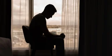 Un conservant alimentar, legat de sinucideri în rândul tinerilor din Marea Britanie