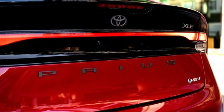 Toyota renunță la bateria care i-a făcut faimoase hibridele